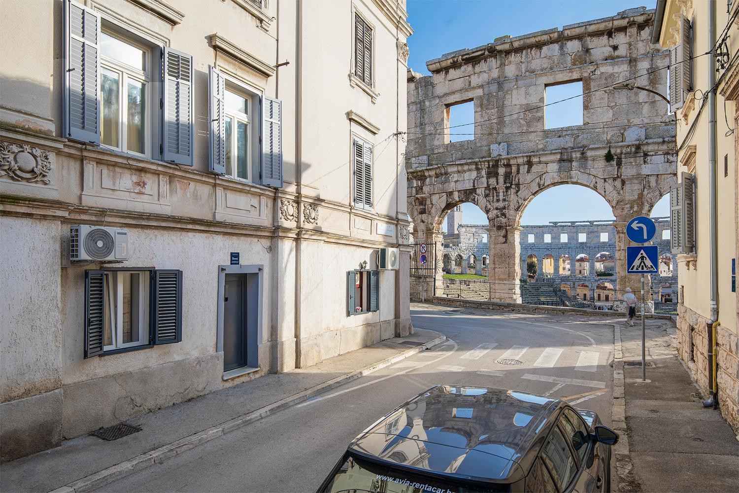 Elegant Apartment Next To Arena PUY 외부 사진